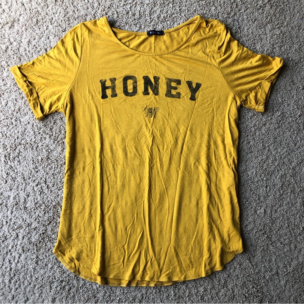 BLVD tee. Honey